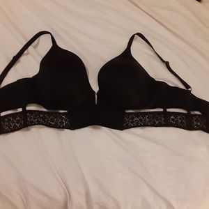 Victoria's Secret black very sexy plunge 34DD bra